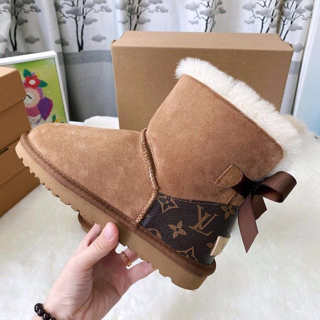 LV Ugg Boots - ontheflyybeautysupply